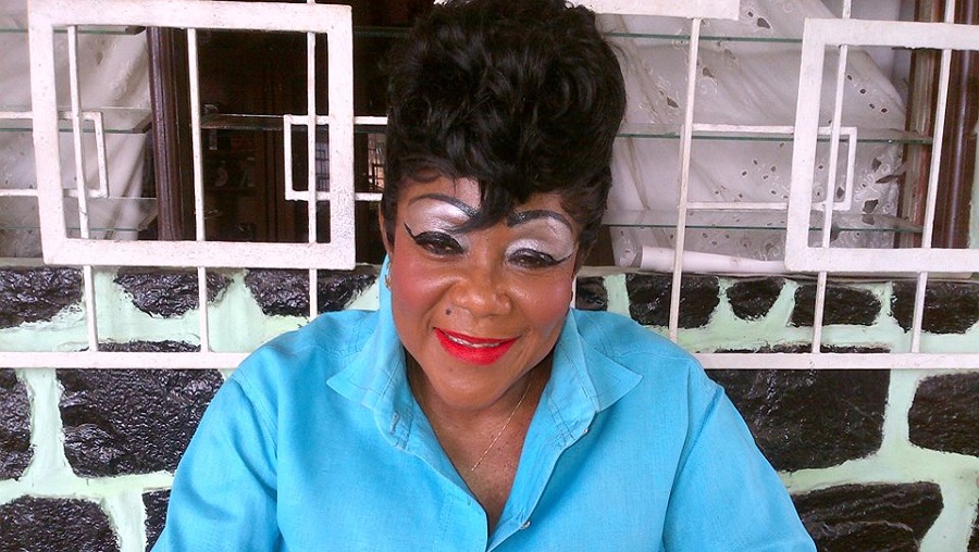 La chanteuse Nguea Laroute très malade à Douala