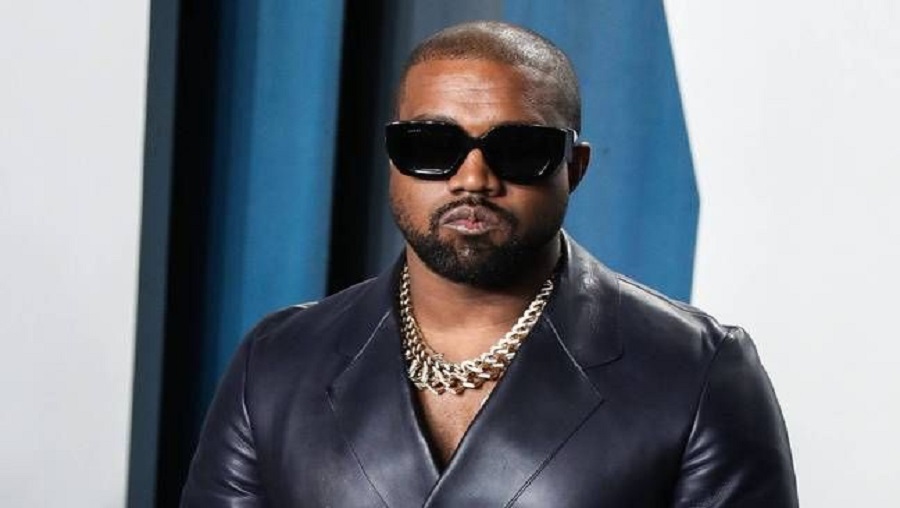 Kanye West se sépare de sa copine après deux mois de relation et tente de reconquérir Kim Kardashian