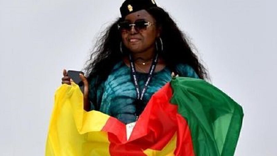 Miami Swim week: Cinthia Minkoumou présente sa collection et fait flotter le drapeau camerounais